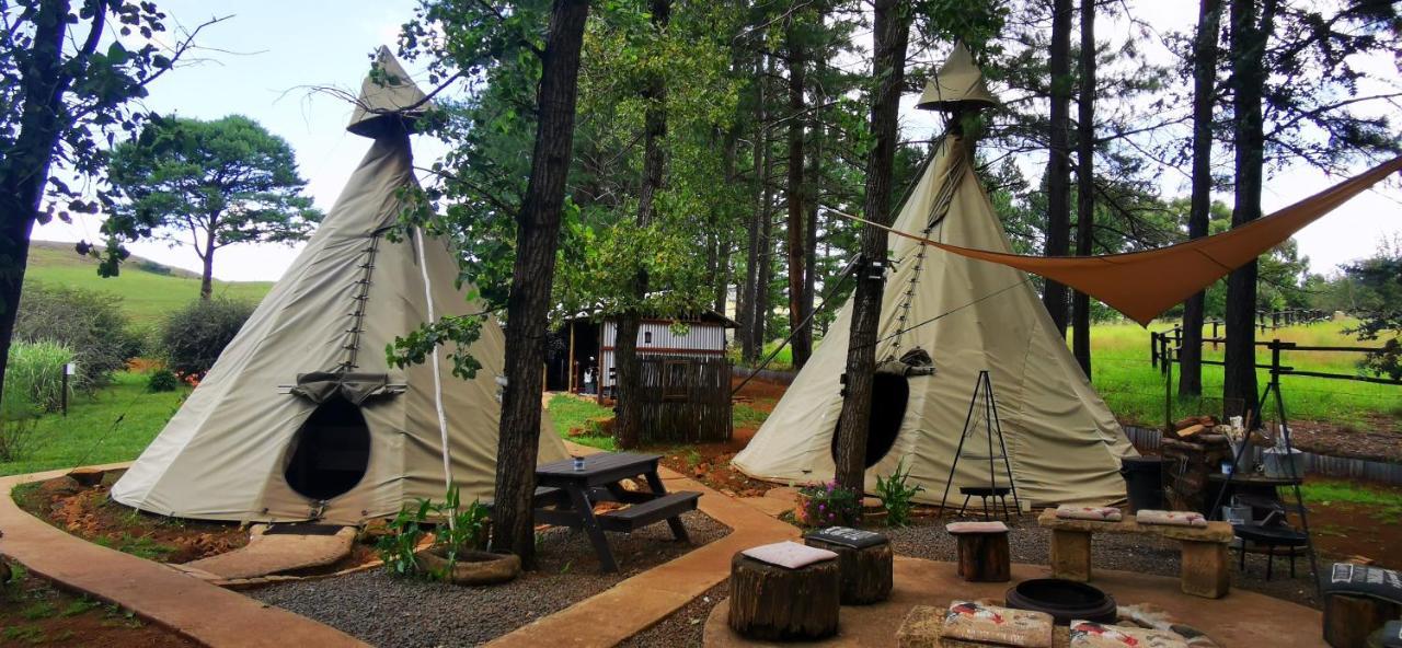 מלון אונדרברג Nguni Moon Tepee Camp מראה חיצוני תמונה
