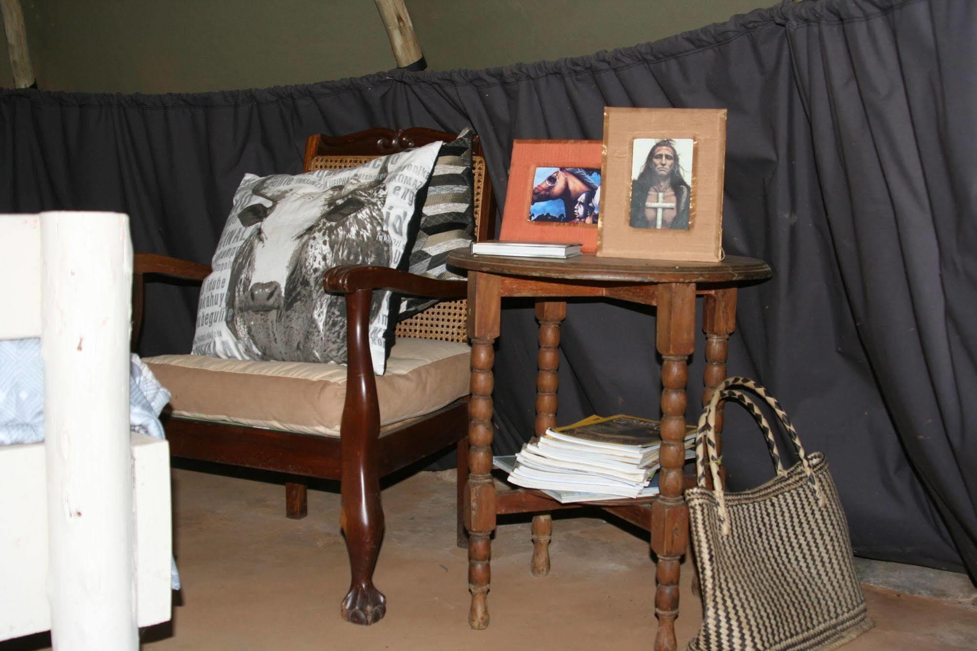 מלון אונדרברג Nguni Moon Tepee Camp מראה חיצוני תמונה