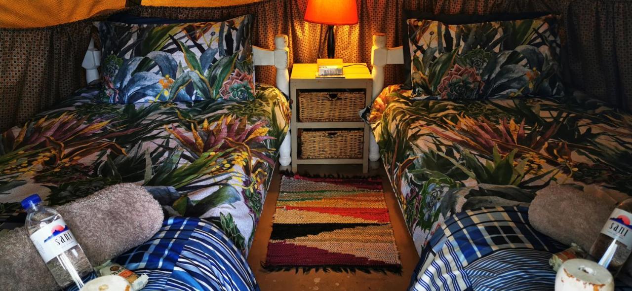 מלון אונדרברג Nguni Moon Tepee Camp מראה חיצוני תמונה